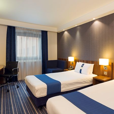 Holiday Inn Express Harlow By Ihg Εξωτερικό φωτογραφία