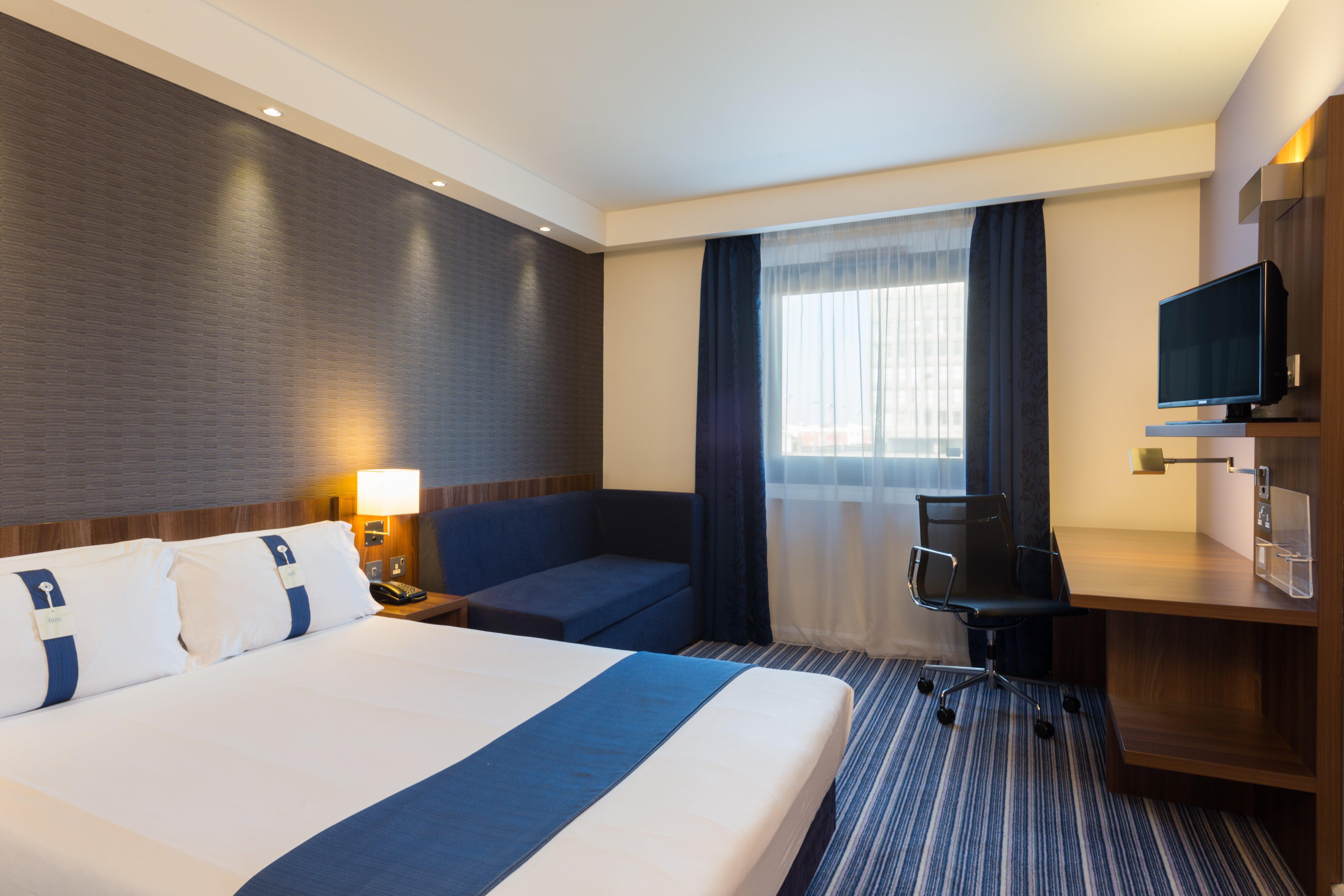 Holiday Inn Express Harlow By Ihg Εξωτερικό φωτογραφία