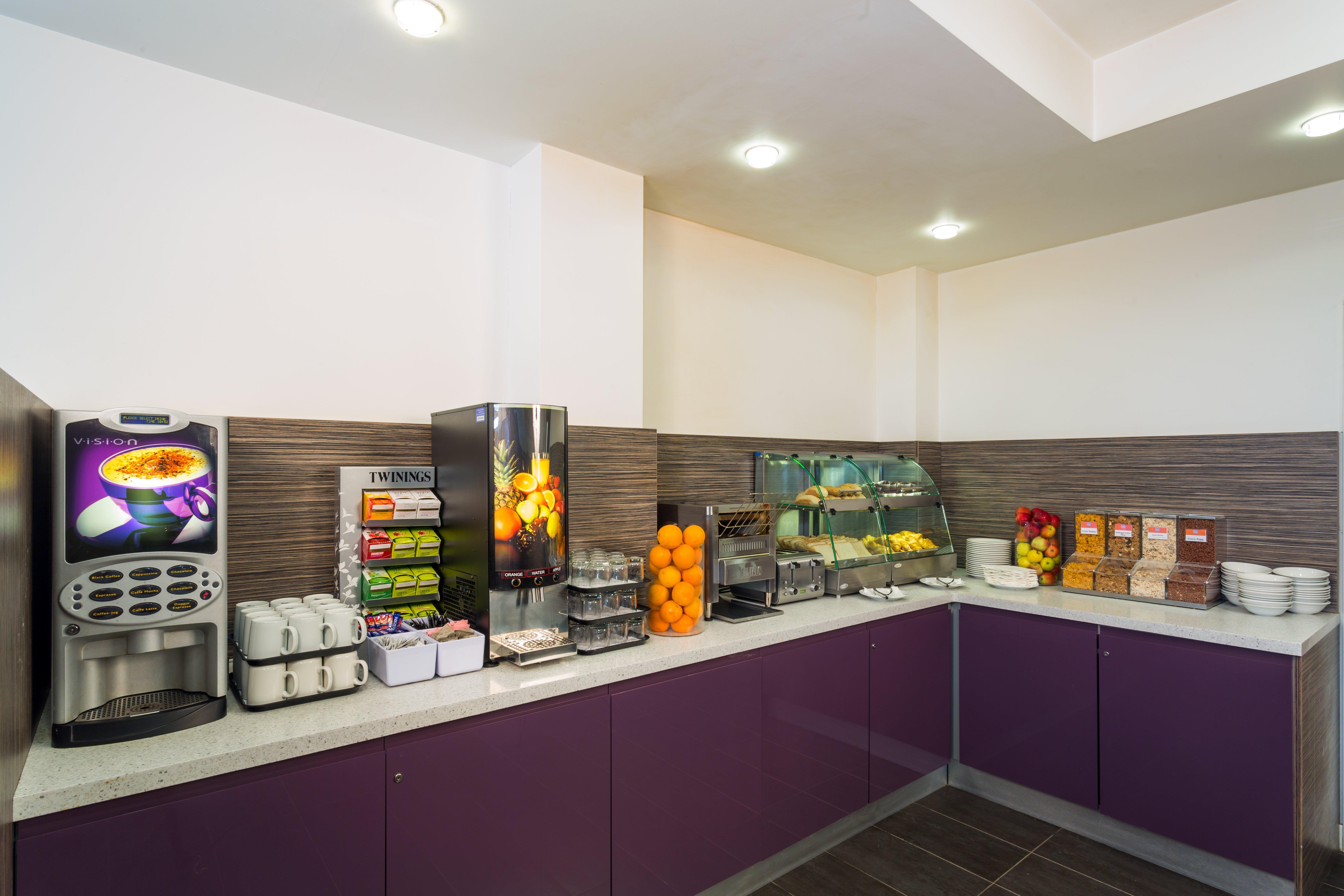 Holiday Inn Express Harlow By Ihg Εξωτερικό φωτογραφία