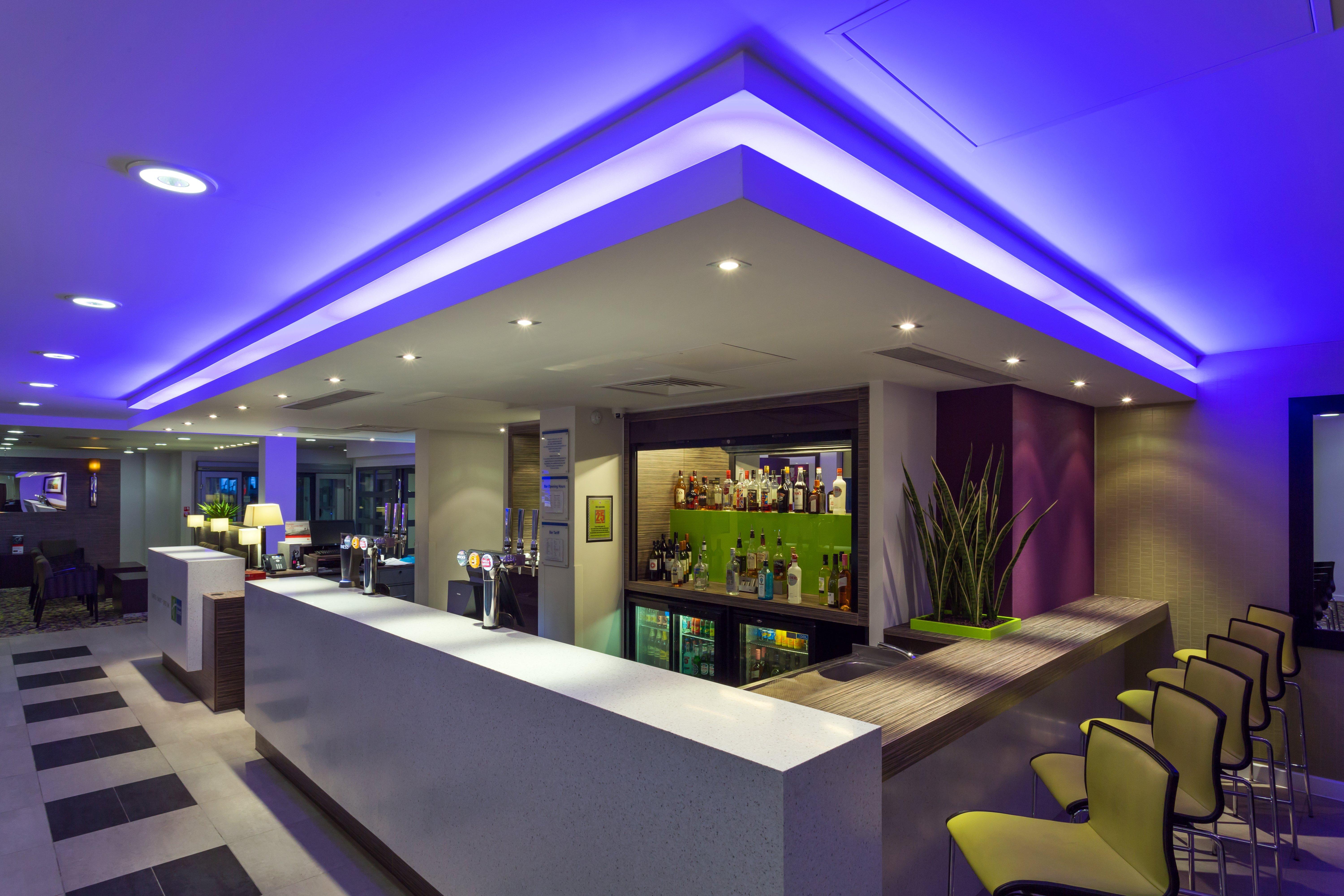 Holiday Inn Express Harlow By Ihg Εξωτερικό φωτογραφία