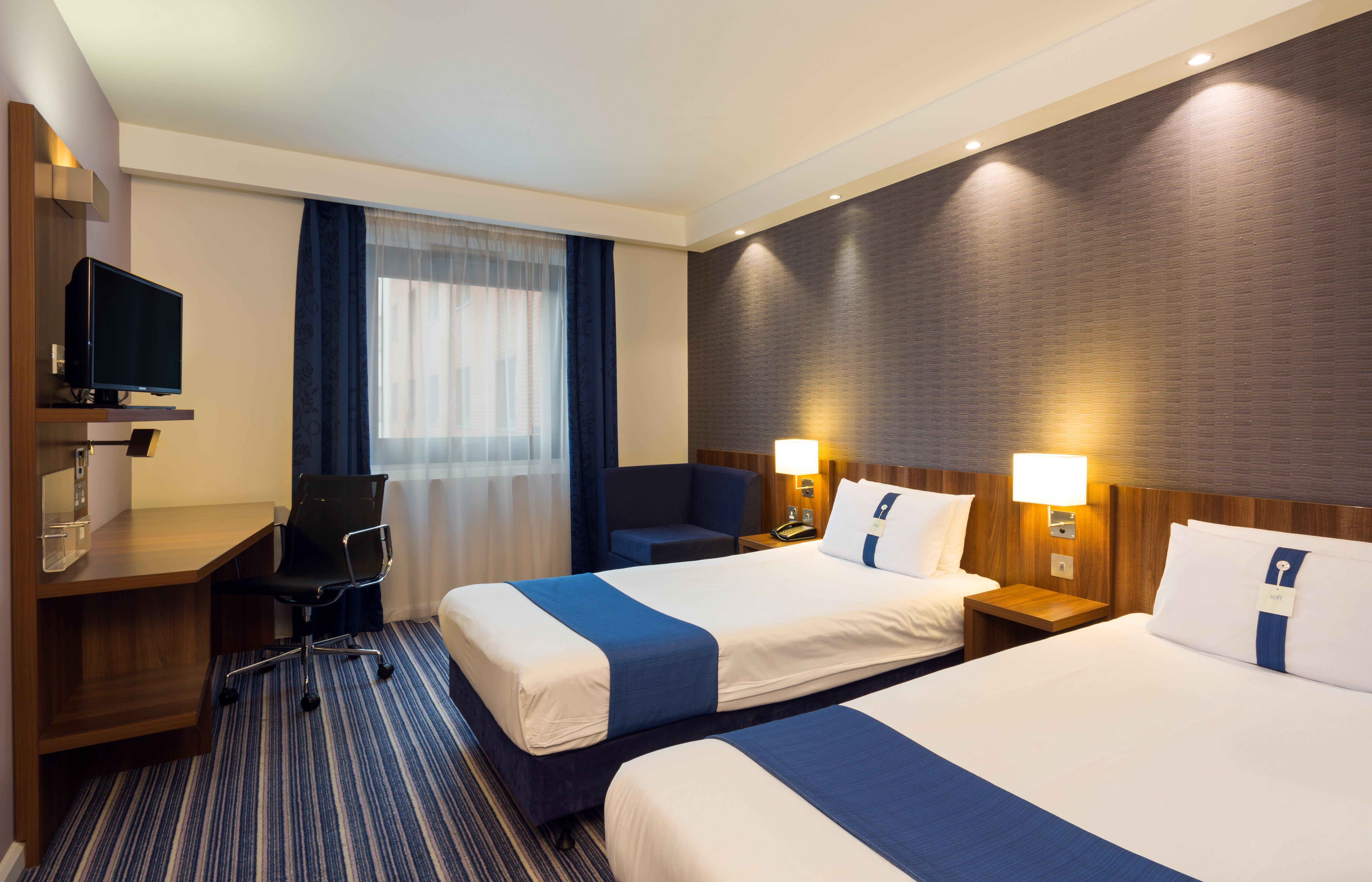 Holiday Inn Express Harlow By Ihg Εξωτερικό φωτογραφία