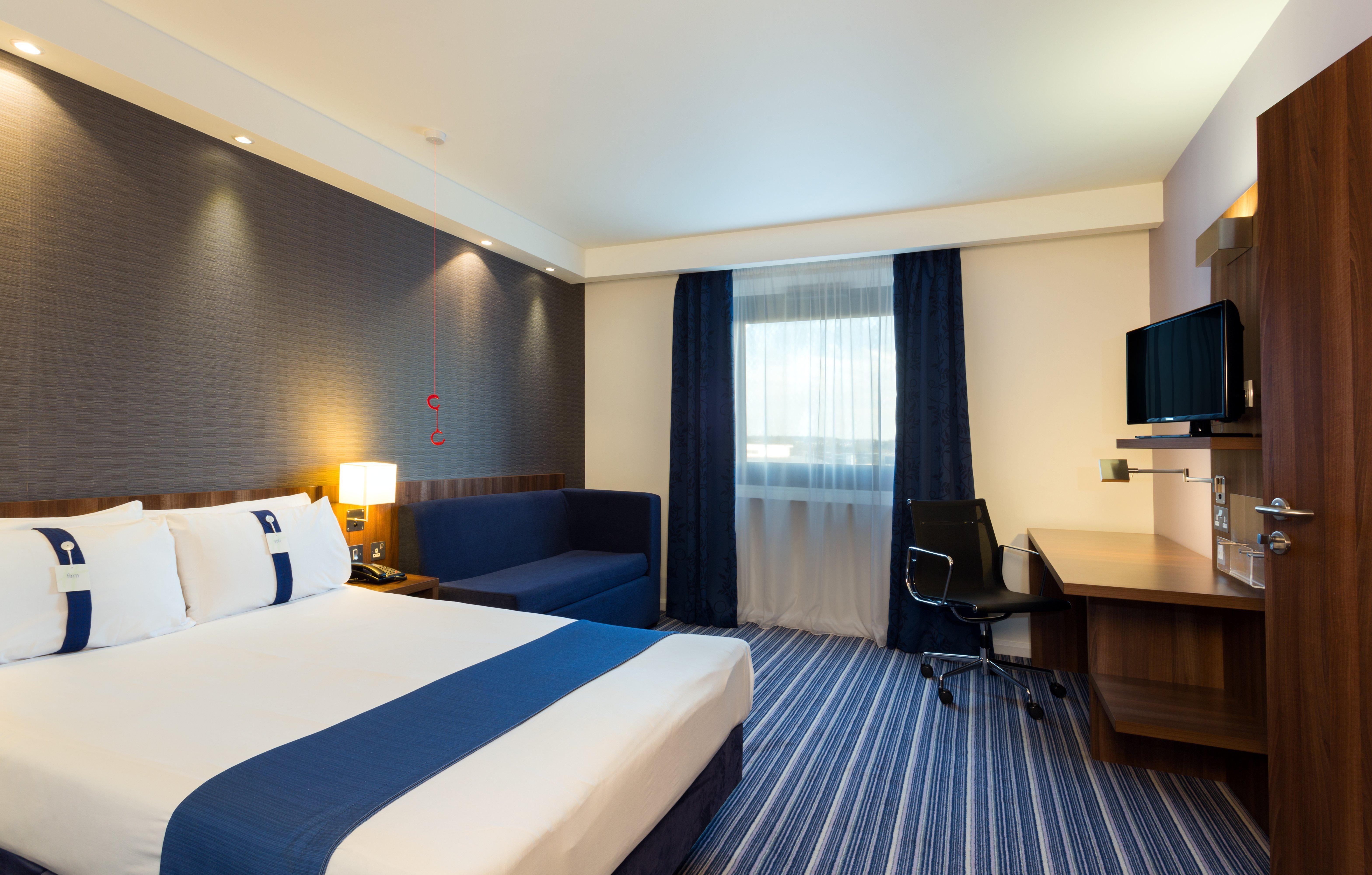Holiday Inn Express Harlow By Ihg Εξωτερικό φωτογραφία