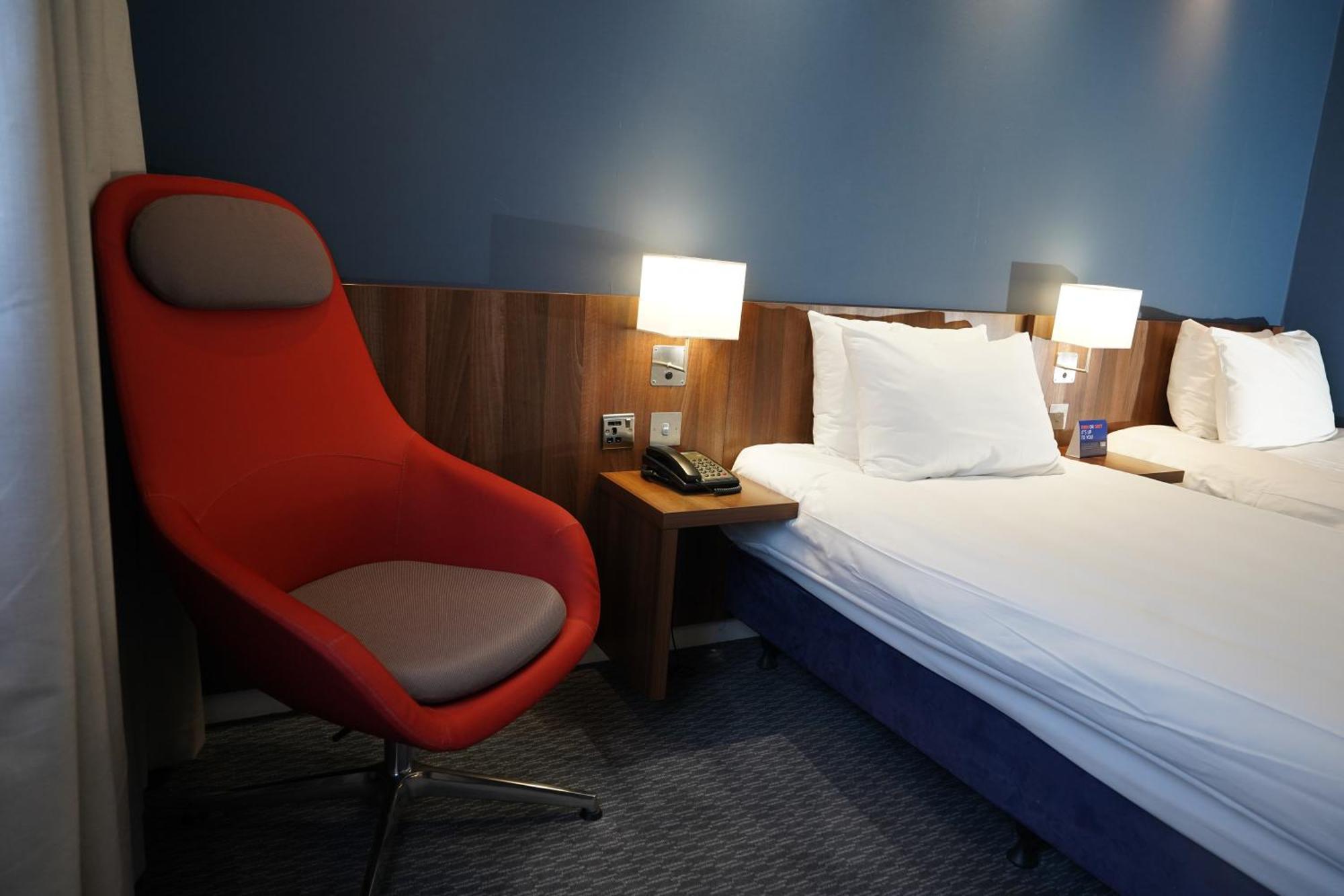 Holiday Inn Express Harlow By Ihg Εξωτερικό φωτογραφία