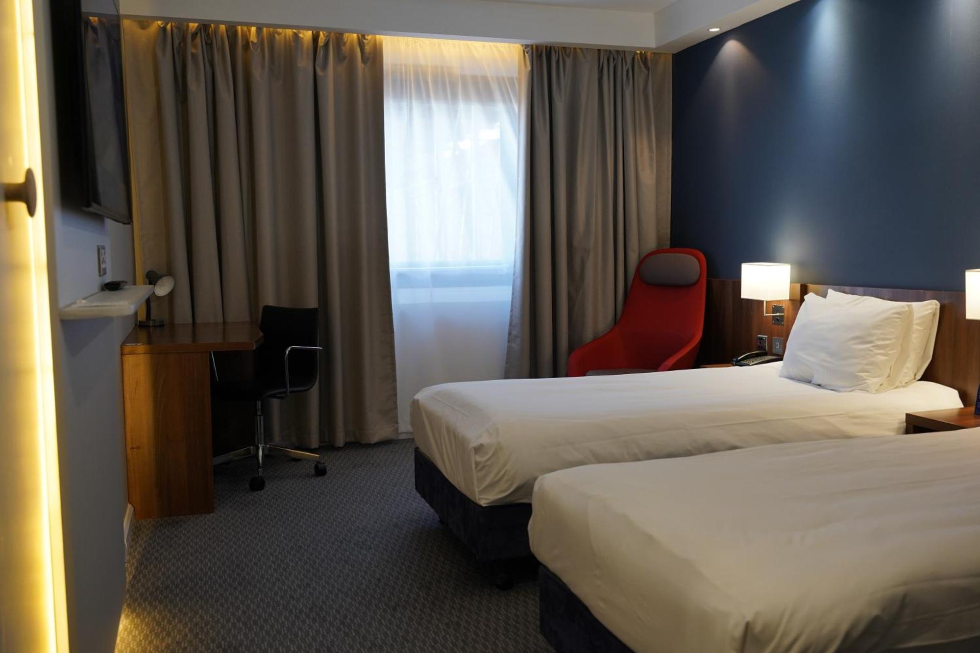 Holiday Inn Express Harlow By Ihg Εξωτερικό φωτογραφία