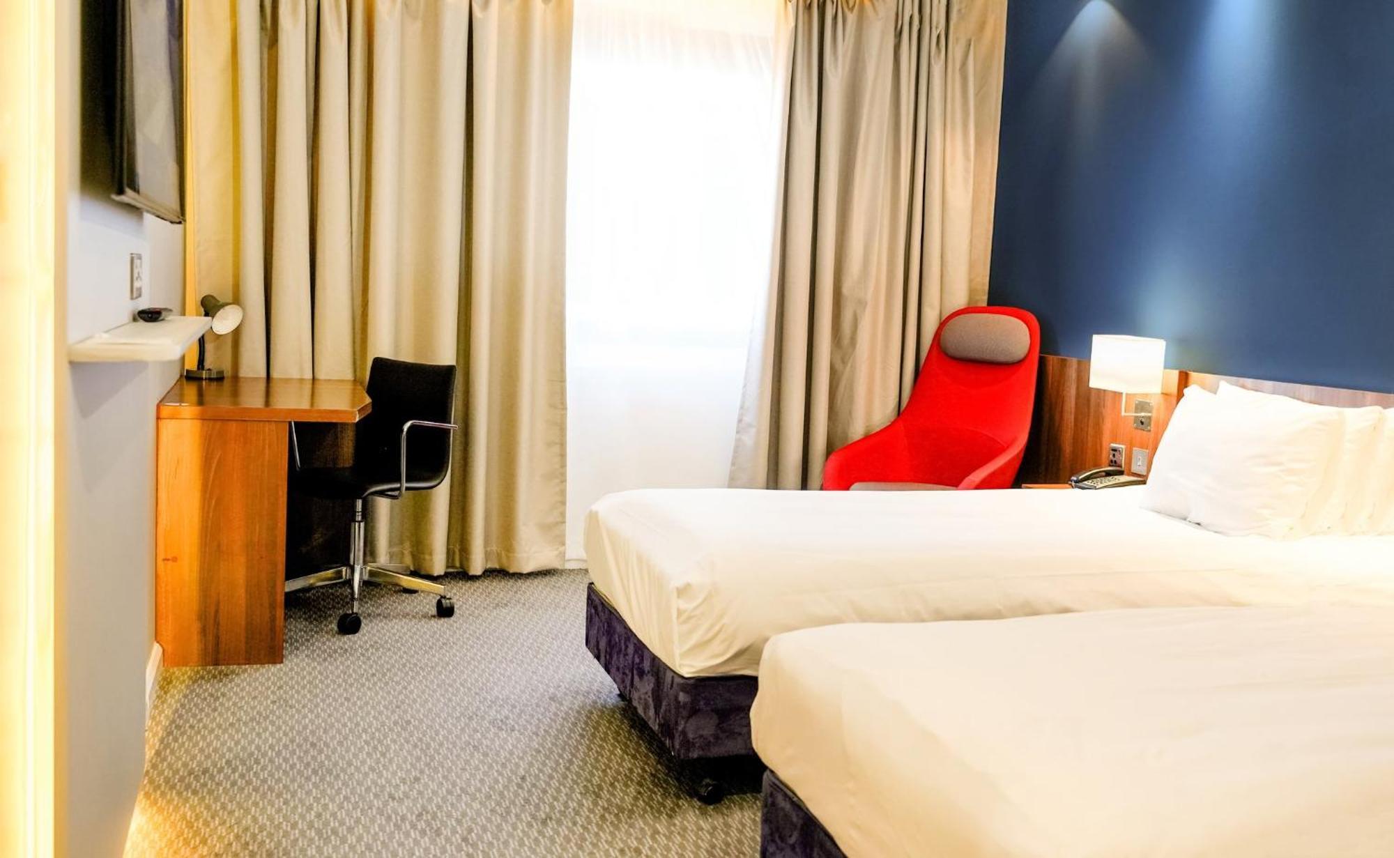 Holiday Inn Express Harlow By Ihg Εξωτερικό φωτογραφία