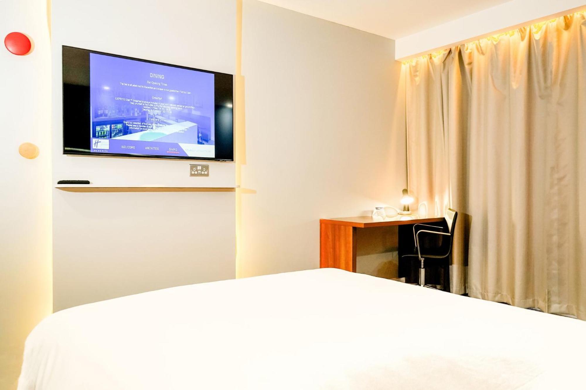 Holiday Inn Express Harlow By Ihg Εξωτερικό φωτογραφία