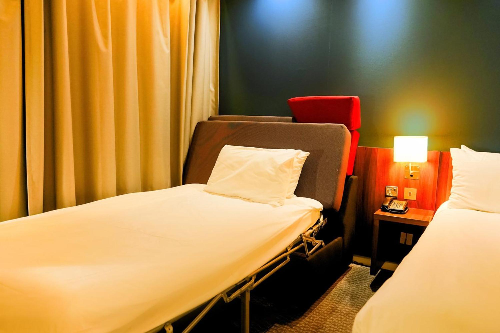 Holiday Inn Express Harlow By Ihg Εξωτερικό φωτογραφία