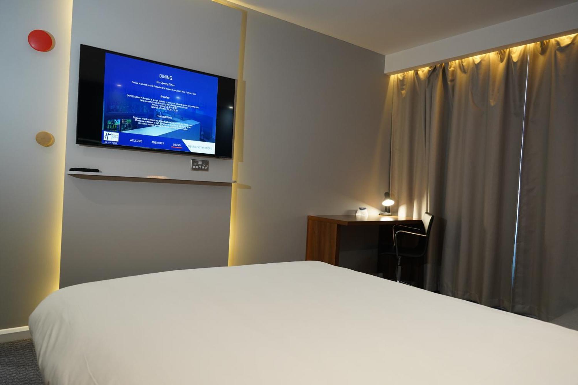 Holiday Inn Express Harlow By Ihg Εξωτερικό φωτογραφία